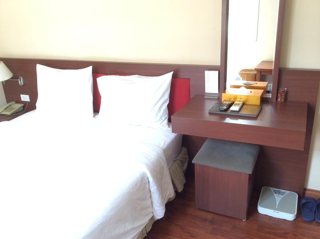 Tulip Hotel Hanoi Room photo