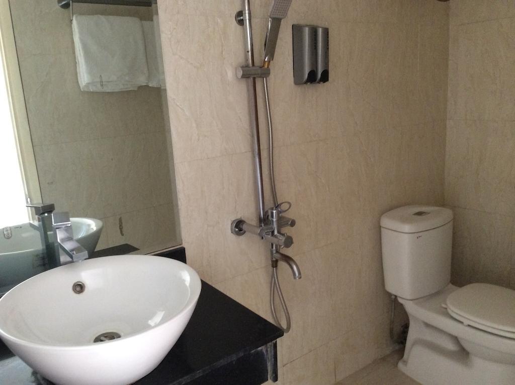 Tulip Hotel Hanoi Room photo